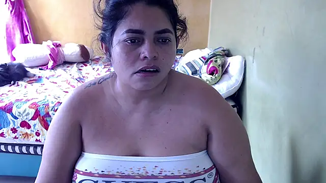 Snapshot of yulieth_bbw chatting on 7, 1, 2026 yulieth bbw online show from 7, 1, 2026