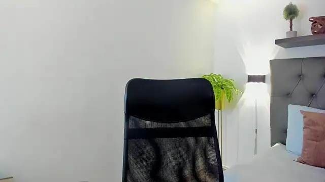 bella 99  online show from 9, 4, 2026