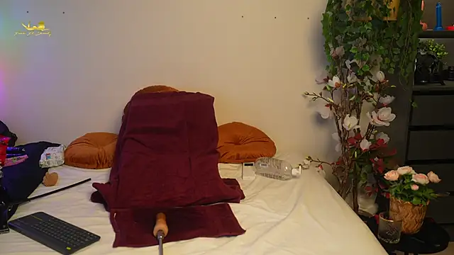 lacie le beauty online show from 27, 2, 2025