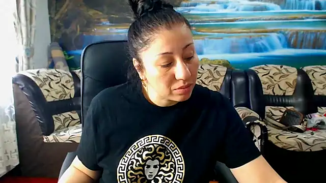 Snapshot of MoistMady chatting on 3, 3, 2025 MoistMady online show from 3, 3, 2025