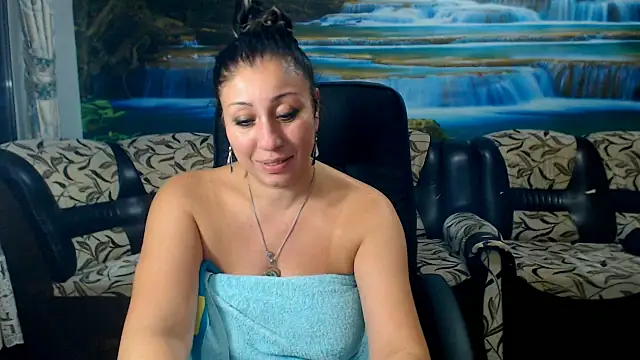 Snapshot of MoistMady chatting on 24, 10, 2025 MoistMady online show from 24, 10, 2025