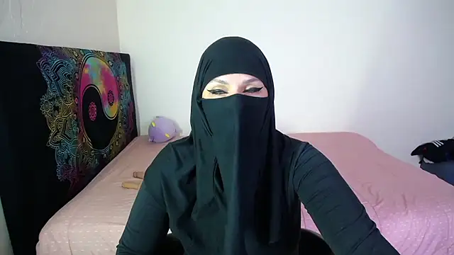 evelyn  salah online show from 25, 2, 2026