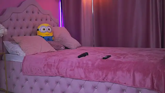 AshleySinn online show from 3, 2, 2025