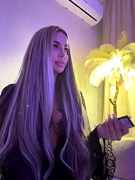 AshleySinn online show from 7, 10, 2025