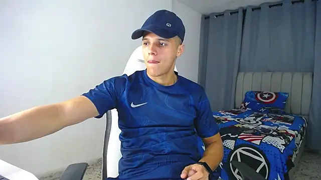 Snapshot of DavidAngell7 chatting on 10, 1, 2025 DavidAngell7 online show from 10, 1, 2025