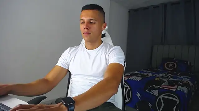 Snapshot of DavidAngell7 chatting on 23, 3, 2025 DavidAngell7 online show from 23, 3, 2025