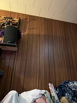 Mini And The Bear online show from 12, 3, 2026