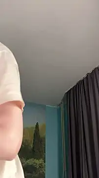 Snapshot of NinaVI chatting on 1, 12, 2024 NinaVI online show from 1, 12, 2024