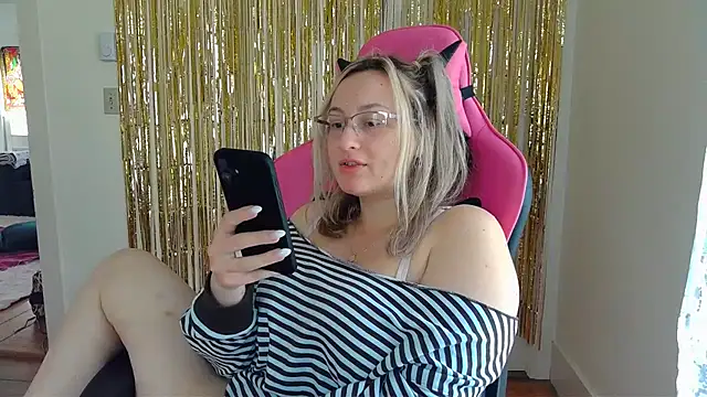 Snapshot of ashleyblaydex chatting on 30, 4, 2026 ashleyblaydex online show from 30, 4, 2026
