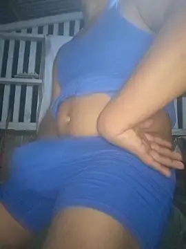 Snapshot of Efrain2090 chatting on 3, 10, 2025 Efrain2090 online show from 3, 10, 2025