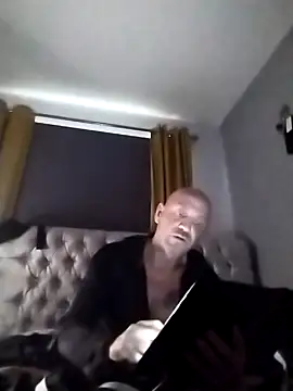 Verynaughtyx online show from 23, 11, 2025