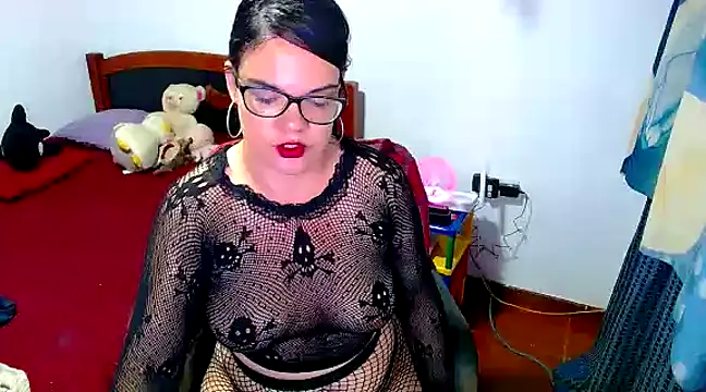 luchiana hott21 online show from 3, 12, 2024