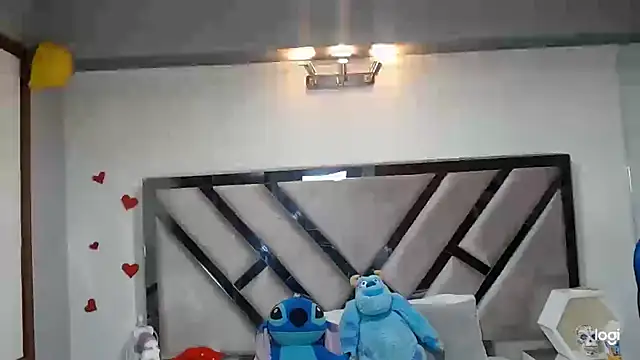 Snapshot of lady_Ary_xx chatting on 8, 1, 2025 lady Ary xx online show from 8, 1, 2025