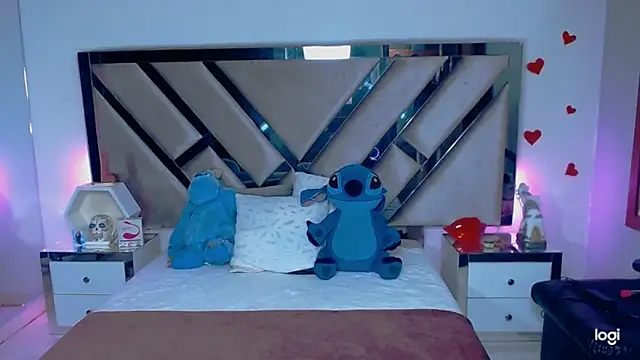 Snapshot of lady_Ary_xx chatting on 15, 1, 2025 lady Ary xx online show from 15, 1, 2025