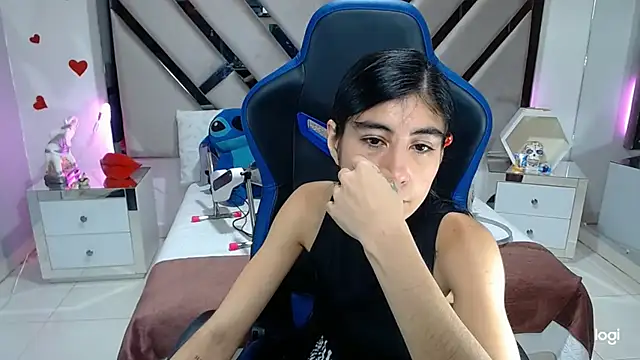 Snapshot of lady_Ary_xx chatting on 1, 2, 2025 lady Ary xx online show from 1, 2, 2025