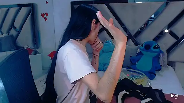 Snapshot of lady_Ary_xx chatting on 5, 3, 2025 lady Ary xx online show from 5, 3, 2025