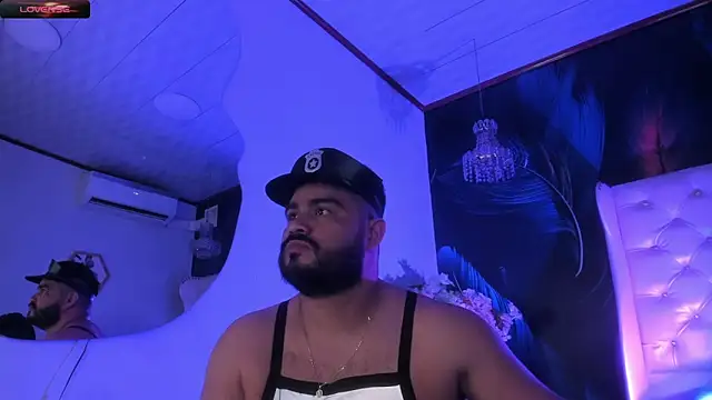 MichaelBear  online show from 4, 1, 2025