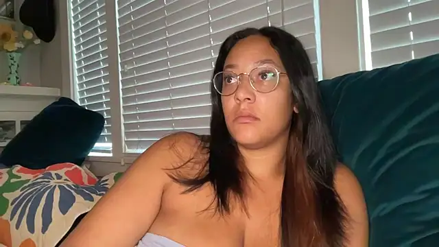 Snapshot of dreamyriri chatting on 5, 4, 2026 dreamyriri online show from 5, 4, 2026