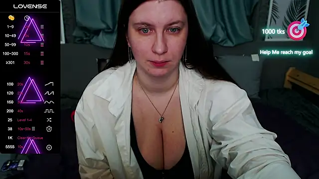 Snapshot of LiyaSilve chatting on 27, 2, 2025 LiyaSilve online show from 27, 2, 2025