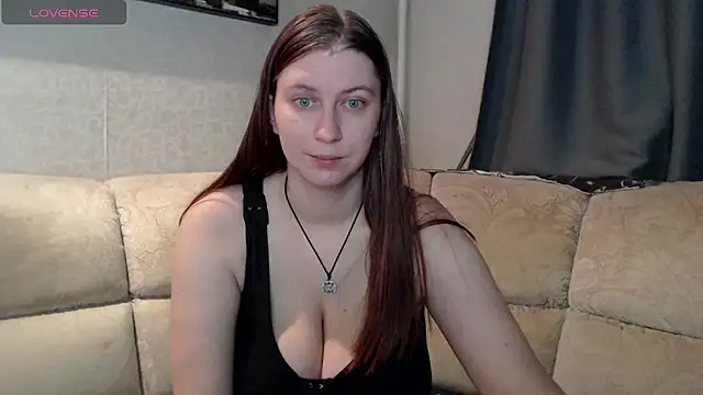 Snapshot of LiyaSilve chatting on 15, 10, 2025 LiyaSilve online show from 15, 10, 2025