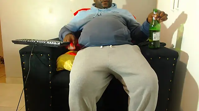 Snapshot of zuluboyxx chatting on 19, 7, 2026 zuluboyxx online show from 19, 7, 2026