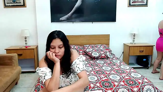 Snapshot of MaloryAndLuna chatting on 23, 2, 2026 MaloryAndLuna online show from 23, 2, 2026