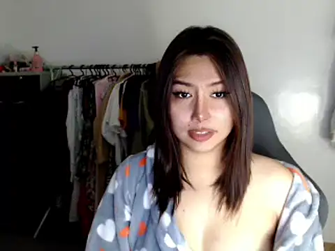 urqueendominant online show from 12, 3, 2025