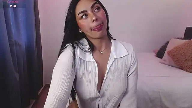 Melaniie01 online show from 5, 3, 2026