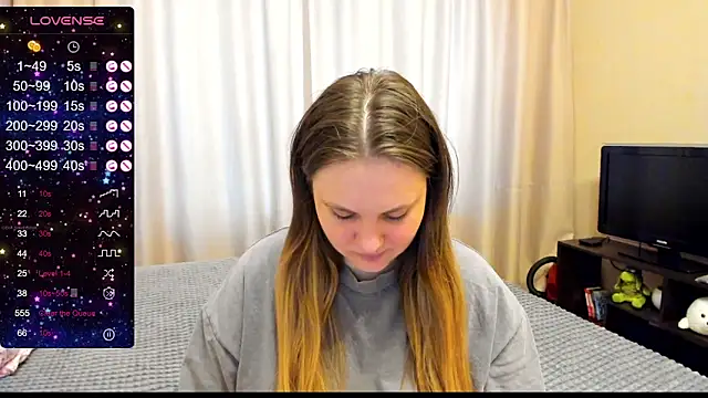 Snapshot of AlanaBrox chatting on 11, 2, 2025 AlanaBrox online show from 11, 2, 2025