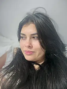 Alyaa s online show from 2, 4, 2026