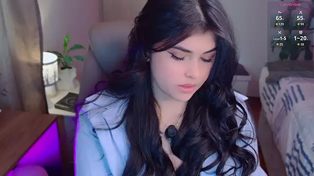 Snapshot of Alyaa_s chatting on 25, 4, 2026 Alyaa s online show from 25, 4, 2026