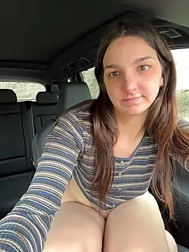 DoriDeluxe66 online show from 25, 2, 2025