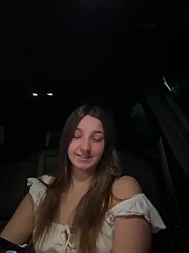 DoriDeluxe66 online show from 19, 10, 2025