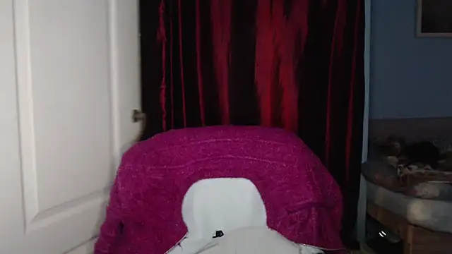 Snapshot of ryhhnnagold99 chatting on 17, 12, 2025 ryhhnnagold99 online show from 17, 12, 2025