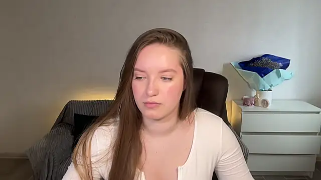 EvaMaddison online show from 4, 4, 2026