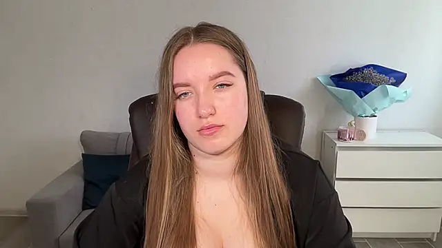 EvaMaddison online show from 19, 5, 2026