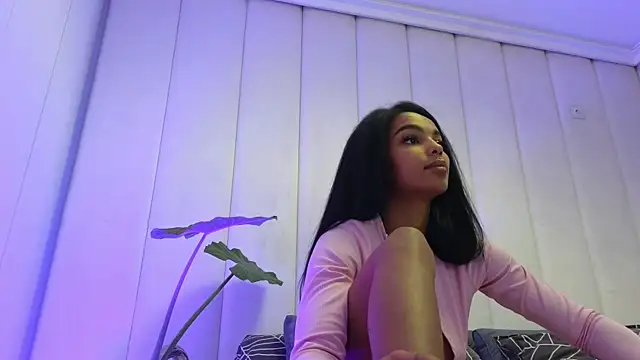 Snapshot of KimiBrown chatting on 21, 12, 2024 KimiBrown online show from 21, 12, 2024