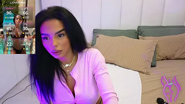 Snapshot of KimiBrown chatting on 10, 3, 2025 KimiBrown online show from 10, 3, 2025