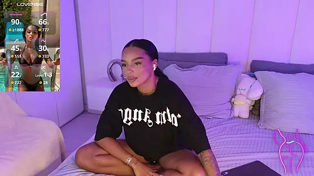 Snapshot of KimiBrown chatting on 30, 9, 2025 KimiBrown online show from 30, 9, 2025