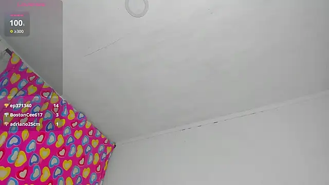 Snapshot of caroline_tovar chatting on 10, 3, 2025 caroline tovar online show from 10, 3, 2025