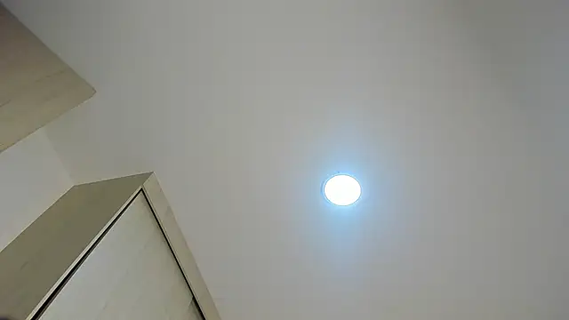 Snapshot of caroline_tovar chatting on 15, 9, 2025 caroline tovar online show from 15, 9, 2025