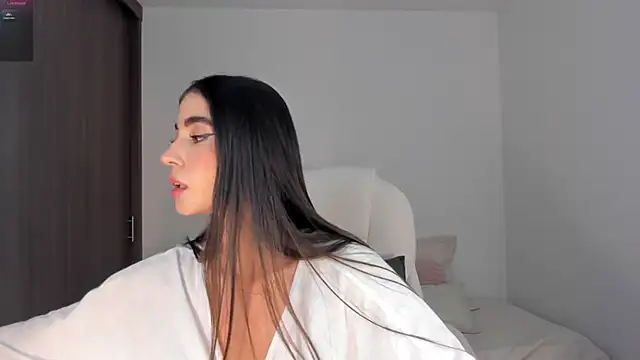 Snapshot of RebeccaBaxter chatting on 12, 2, 2025 RebeccaBaxter online show from 12, 2, 2025