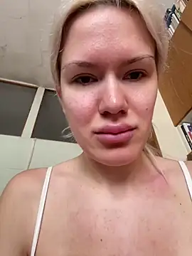 Snapshot of Keylili chatting on 5, 3, 2025 Keylili online show from 5, 3, 2025