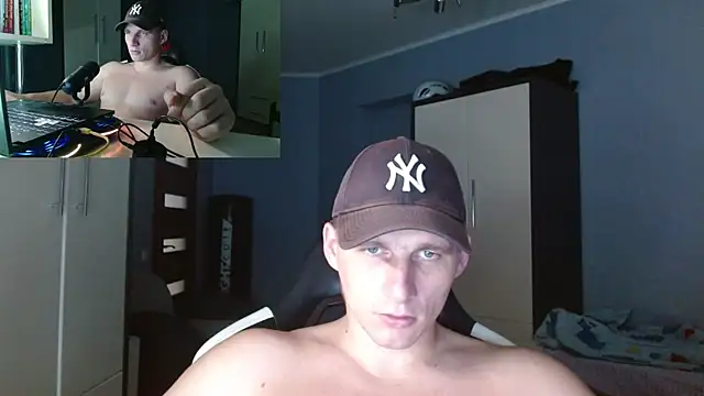 Snapshot of PoliglotJoe chatting on 18, 10, 2025 PoliglotJoe online show from 18, 10, 2025