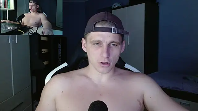 Snapshot of PoliglotJoe chatting on 21, 10, 2025 PoliglotJoe online show from 21, 10, 2025