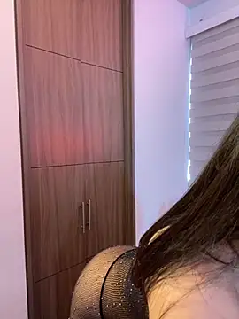 KateLatorre online show from 13, 11, 2025