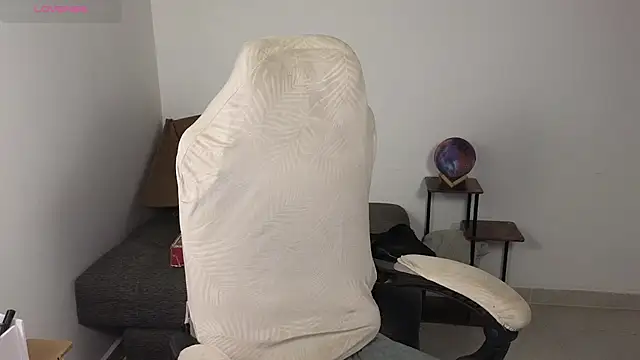 blue  moon  online show from 29, 10, 2025