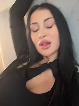 EmyLaveau online show from 14, 2, 2025