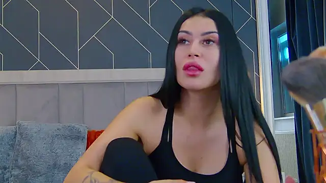 EmyLaveau online show from 25, 2, 2026