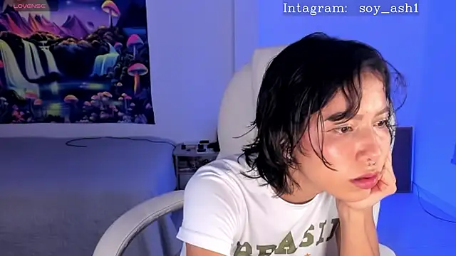 Snapshot of Ashlleycam_ chatting on 12, 2, 2025 Ashlleycam online show from 12, 2, 2025